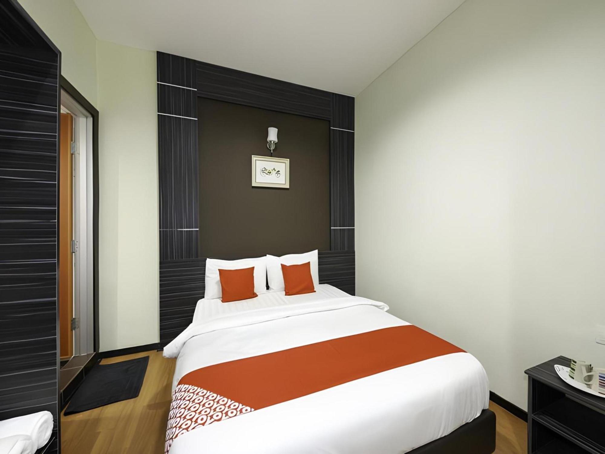 Capital O 812 Hotel Smc Seksyen 13 Shah Alam Extérieur photo
